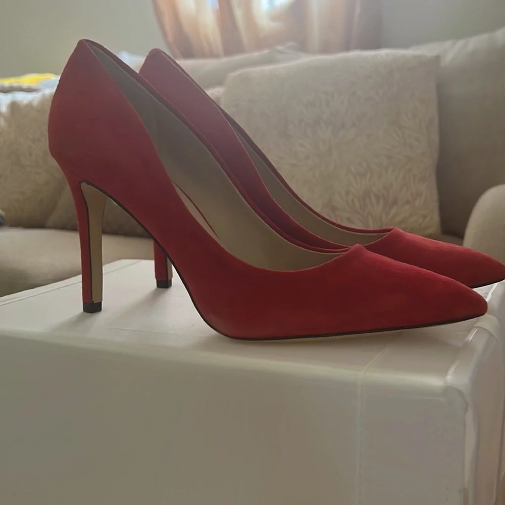 Saks Fifth Avenue Red Heels - Picture 7 of 8